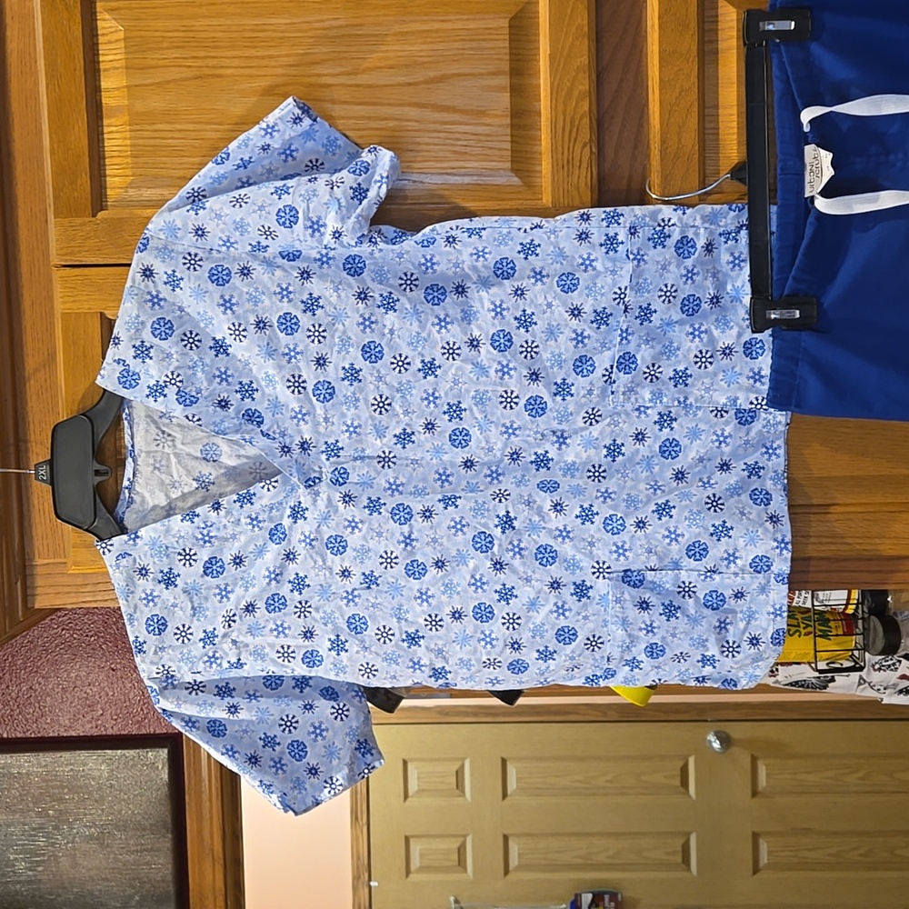 Scrubs set